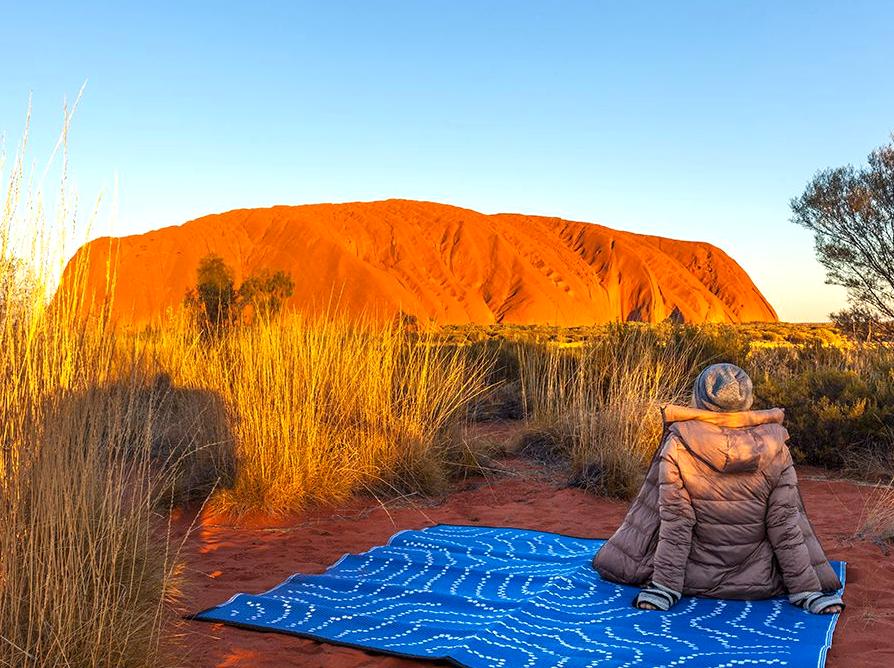 Fermede Labrunie|Joining a Guided Meditation Session in View of Uluru